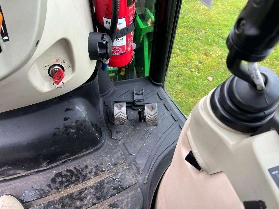 2016 John Deere 4066R tractor with loader and attachments - Image 57