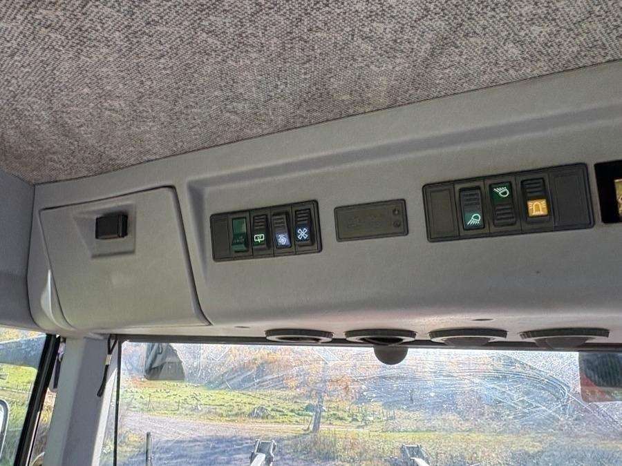 2003 Case IH CS94 Tractor - Image 59