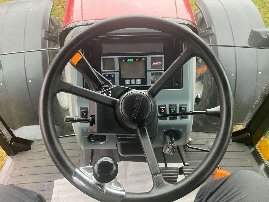 2002 Case IH Maxxum MX135 Tractor - Image 61