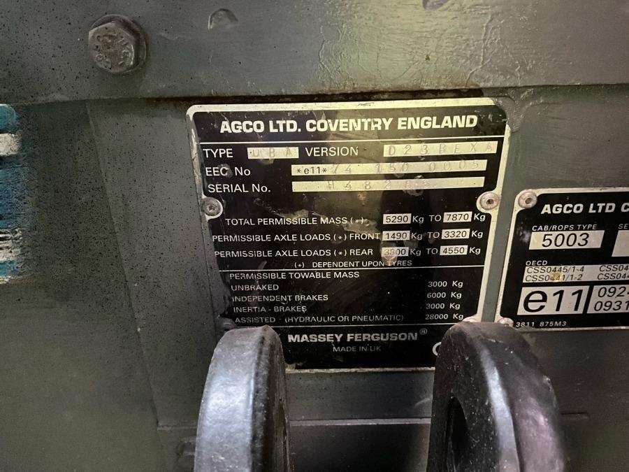 1999 Massey Ferguson 4225 Tractor with folding plough - Image 63