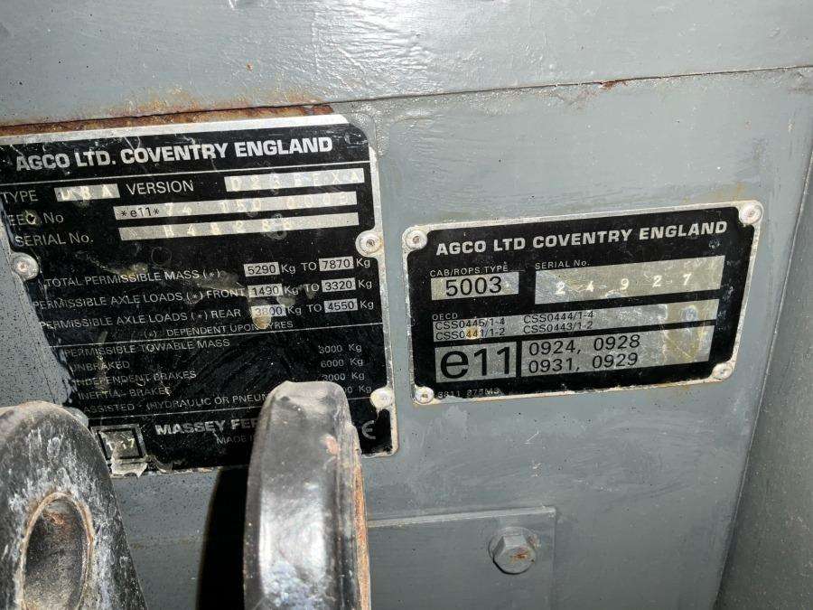 1999 Massey Ferguson 4225 Tractor with folding plough - Image 64