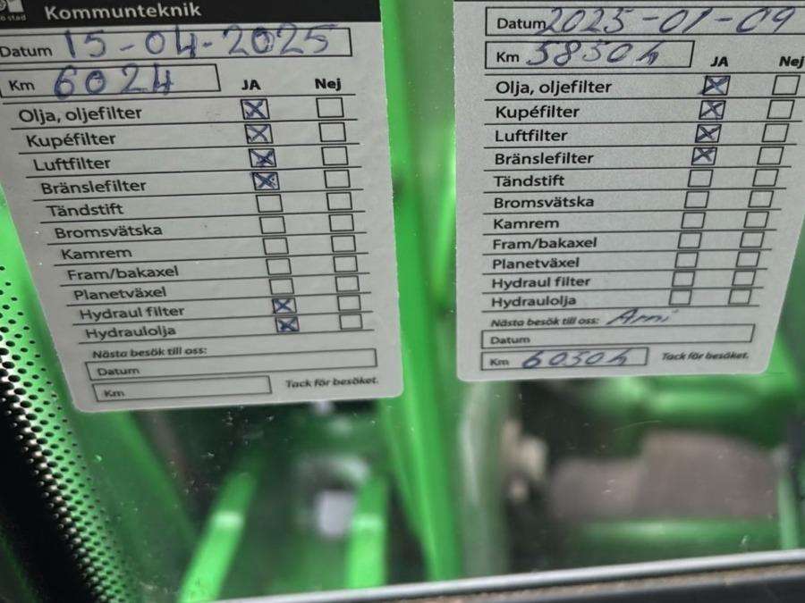 2016 John Deere 4066R tractor with loader and attachments - Image 65