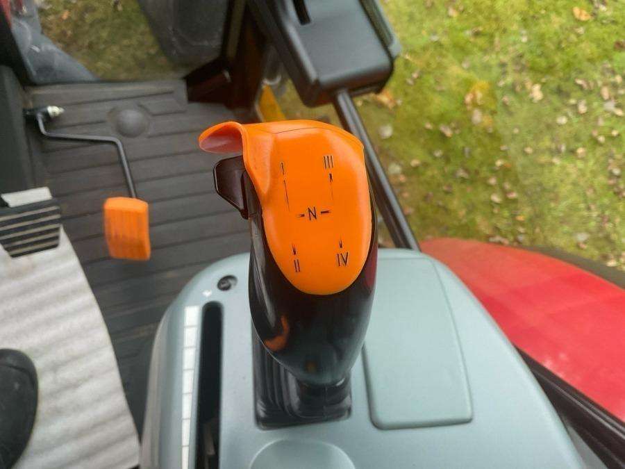 2002 Case IH Maxxum MX135 Tractor - Image 67