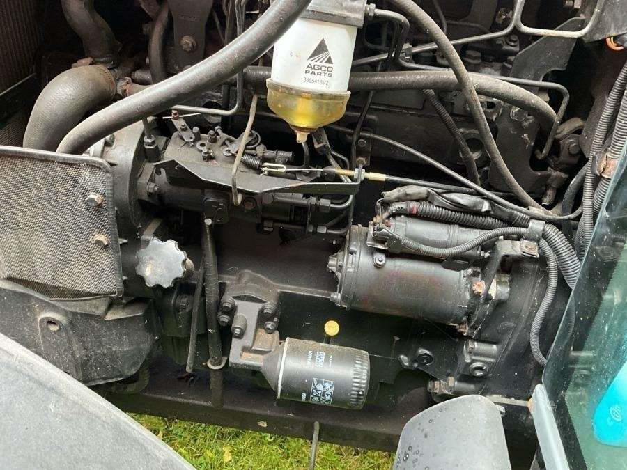 1999 Massey Ferguson 4225 Tractor with folding plough - Image 66