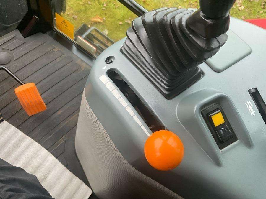 2002 Case IH Maxxum MX135 Tractor - Image 68