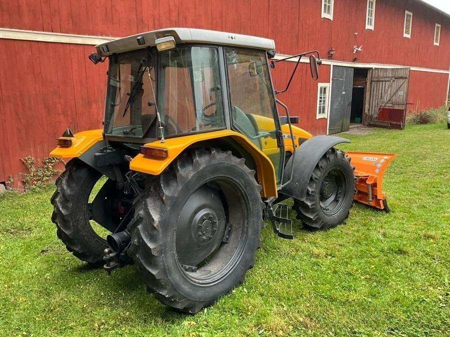 1999 Massey Ferguson 4225 Tractor with folding plough - Image 8