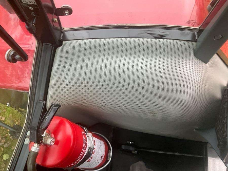 2002 Case IH Maxxum MX135 Tractor - Image 73