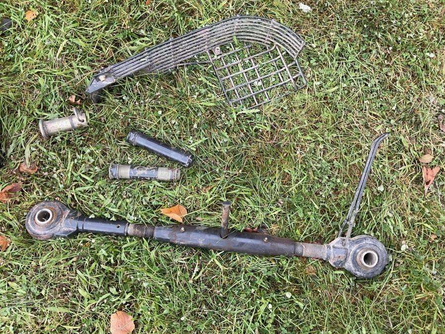 2001 Valtra 700-4 Tractor with loader - Image 73