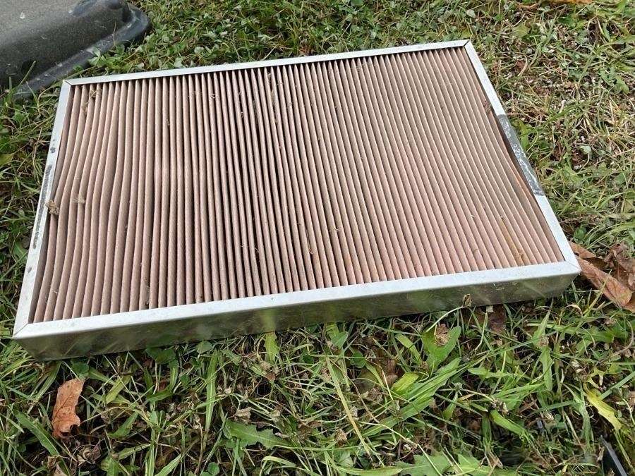 2001 Valtra 700-4 Tractor with loader - Image 75