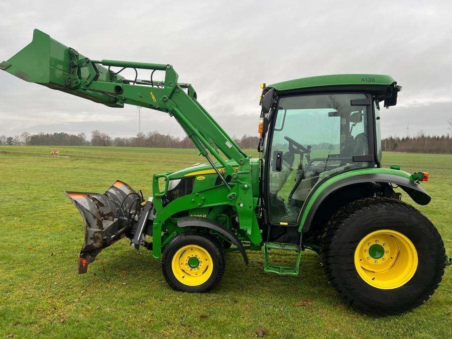 2016 John Deere 4066R tractor with loader and attachments - Image 9