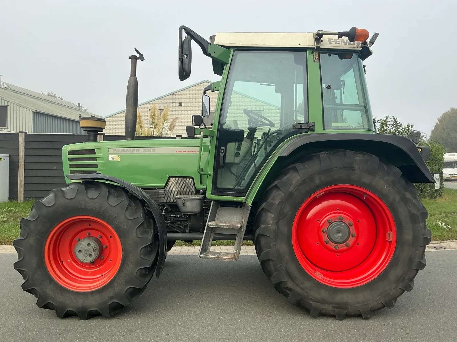 1998 Fendt 308 Turbomatik All-Wheel Drive Tractor - Image 2