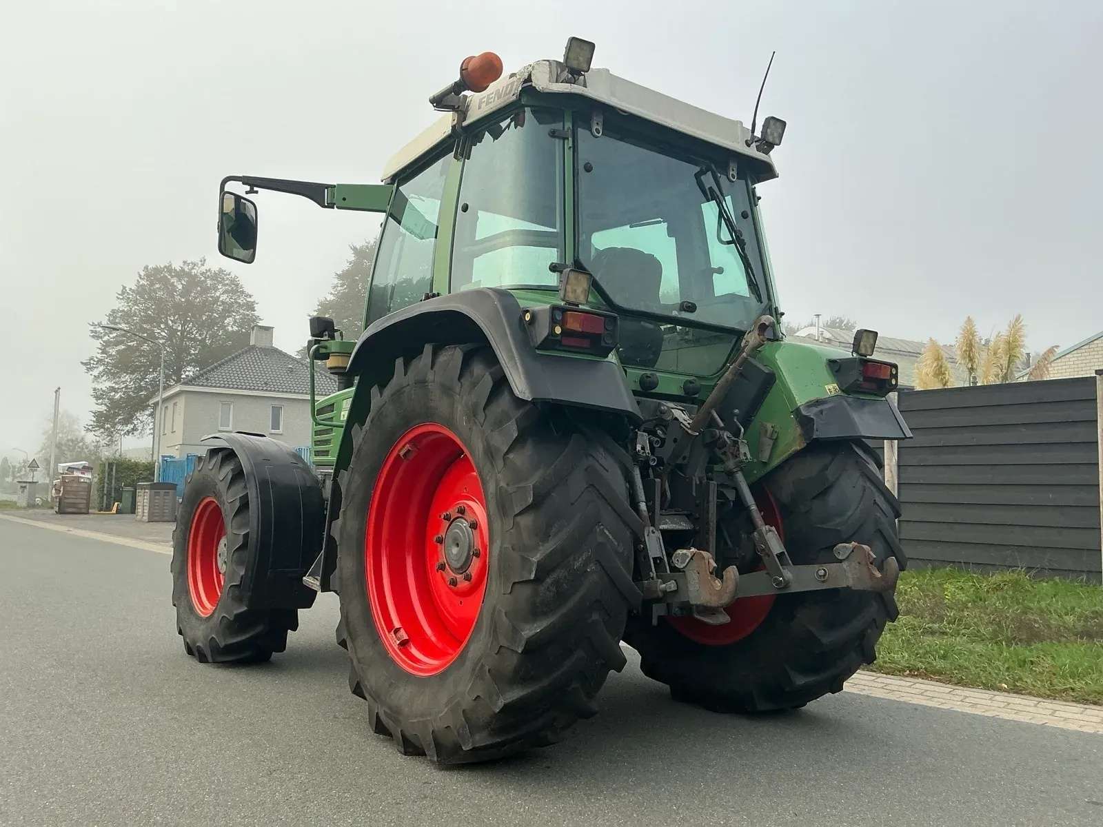 1998 Fendt 308 Turbomatik All-Wheel Drive Tractor - Image 3