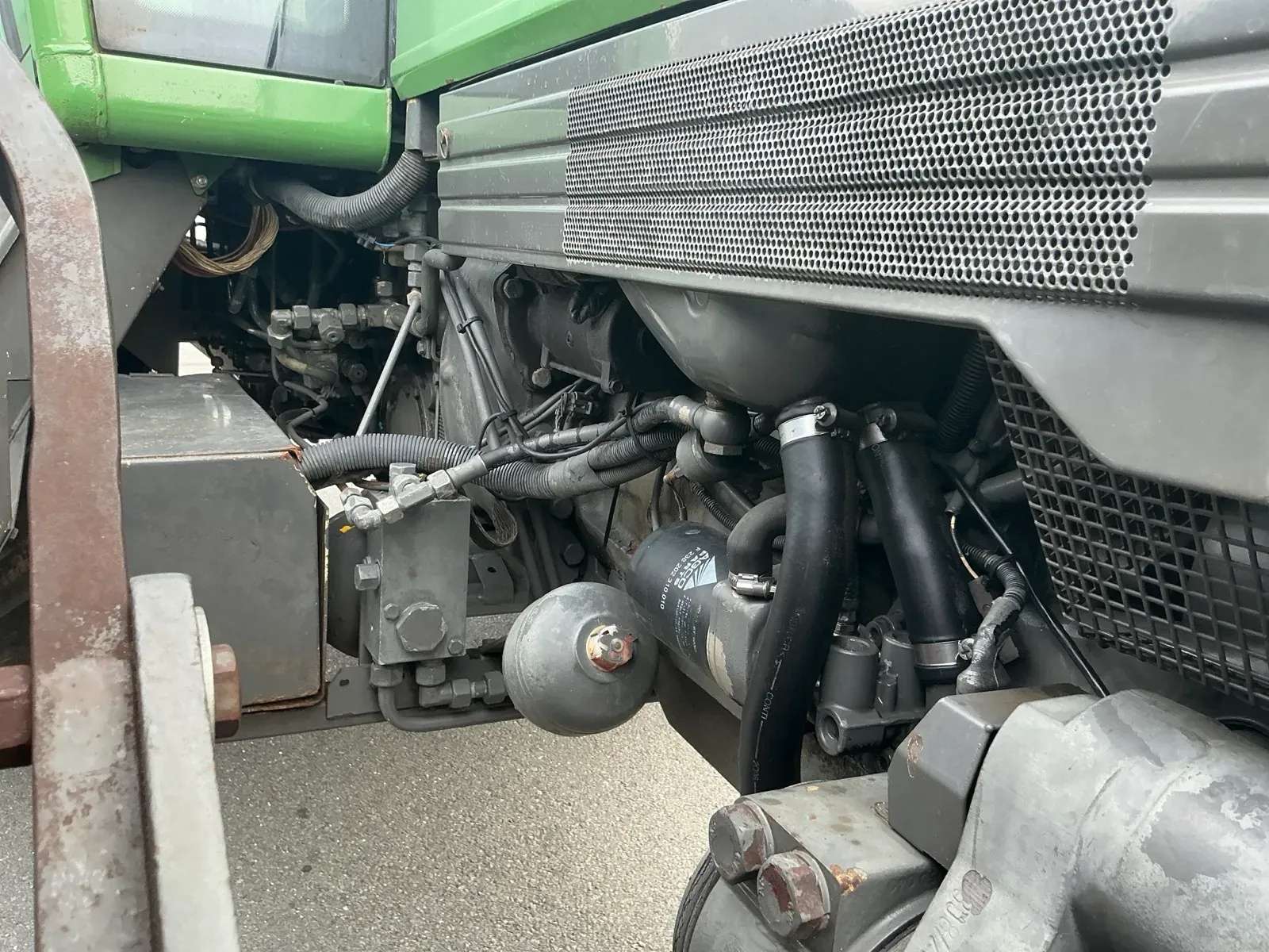 1998 Fendt 308 Turbomatik All-Wheel Drive Tractor - Image 14