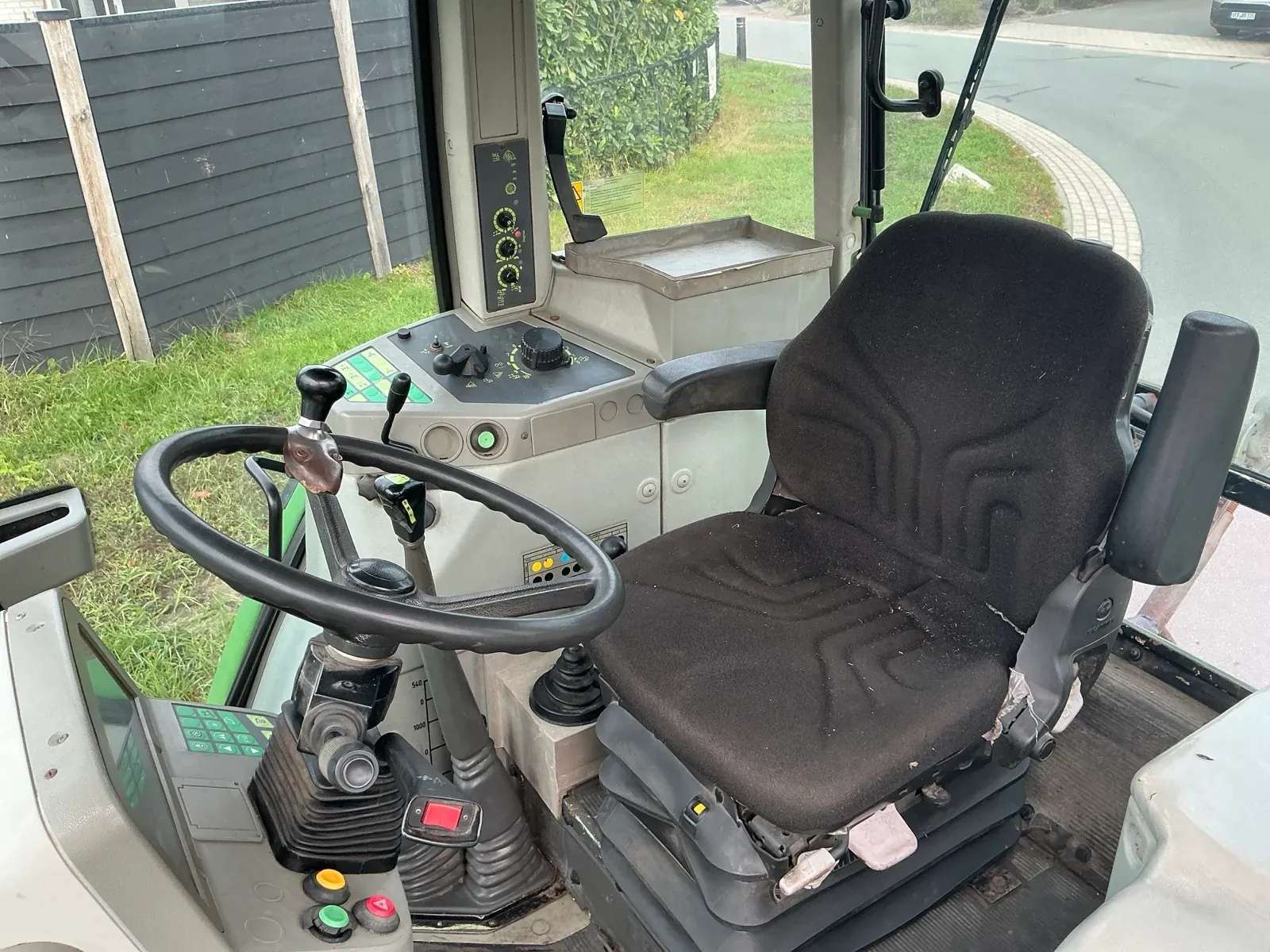 1998 Fendt 308 Turbomatik All-Wheel Drive Tractor - Image 31