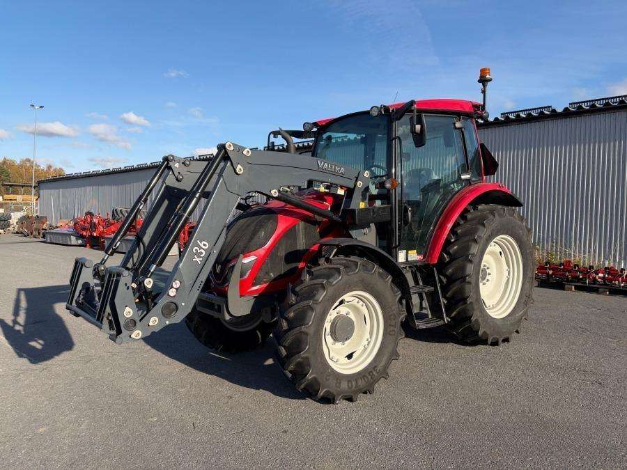 2021 Valtra A75 Tractor with loader