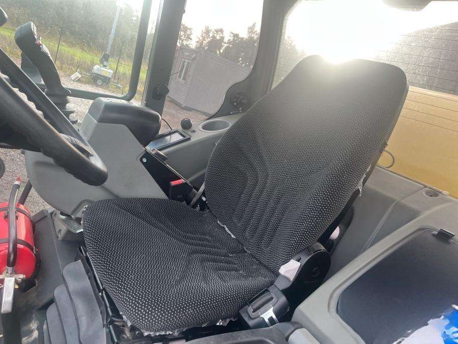 2023 Kramer 8085 Wheel loader Plow equipped - Image 2