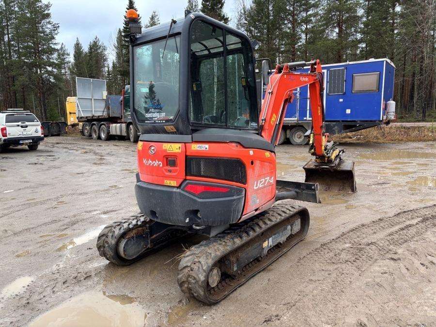 2019 Kubota U27-4 HI Excavator with trailer - Image 12