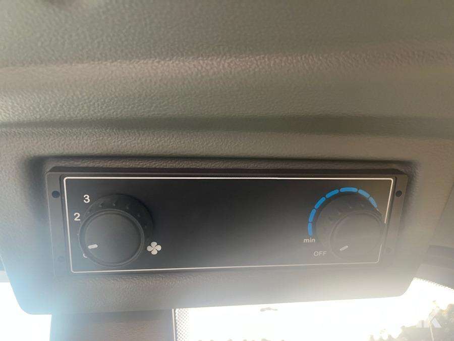 2023 Kramer 8085 Wheel loader Plow equipped - Image 12