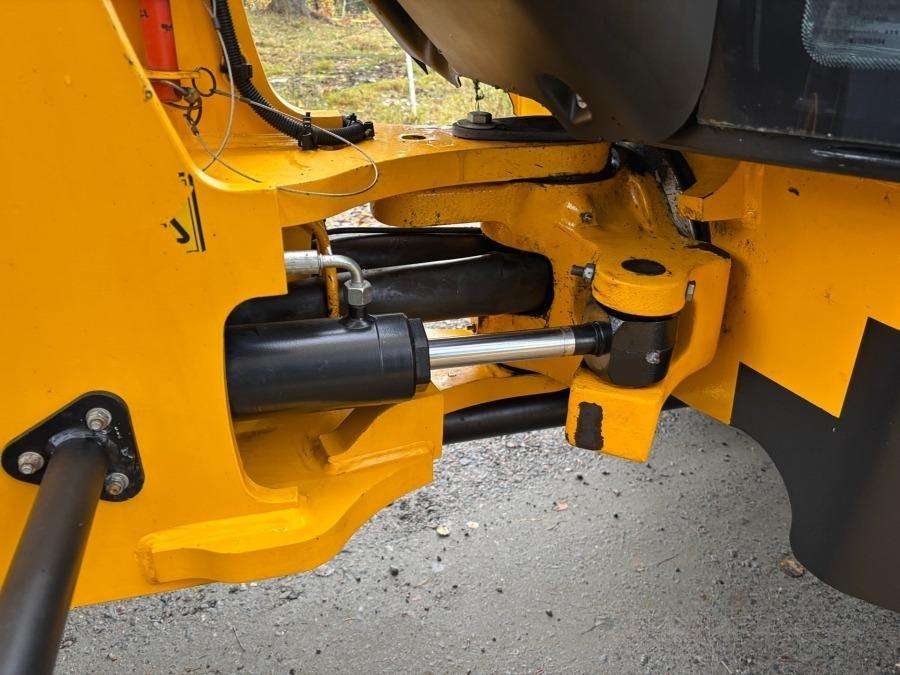 2014 JCB 406 Wheel loader - Image 12