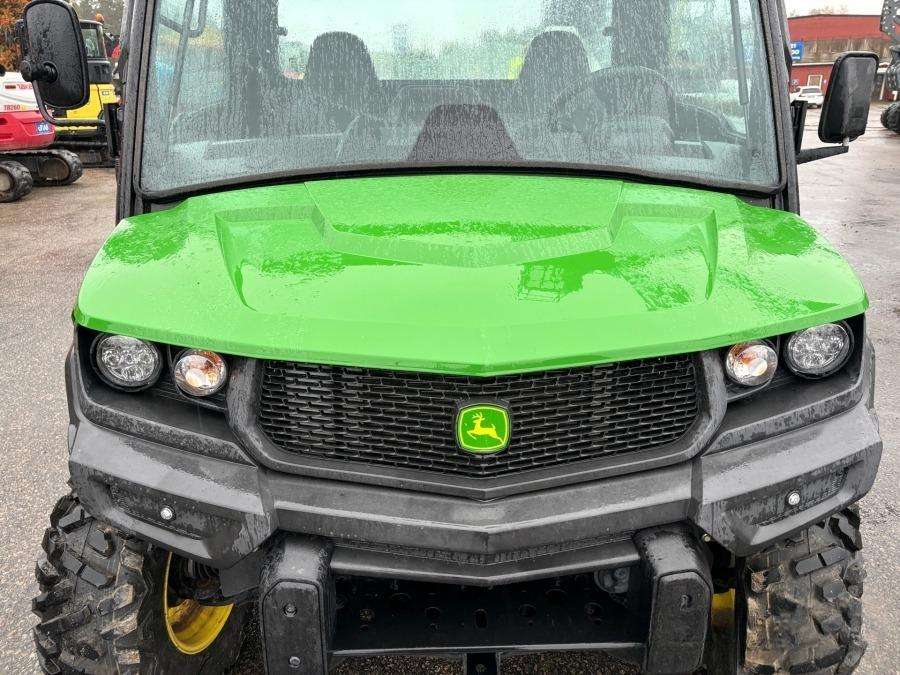 2021 John Deere Gator XUV865M UTV - Image 12