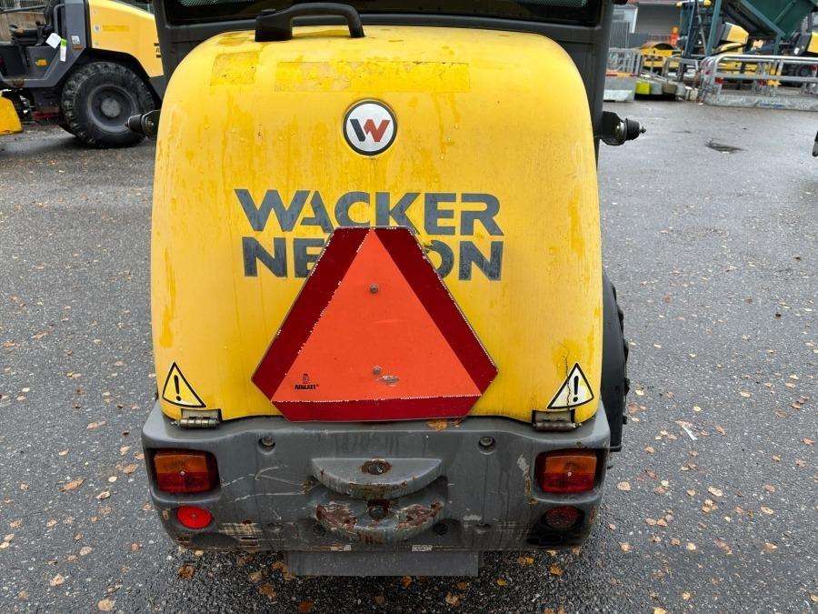 2016 Wacker Neuson WL25 Loader with bucket and forks - Image 14