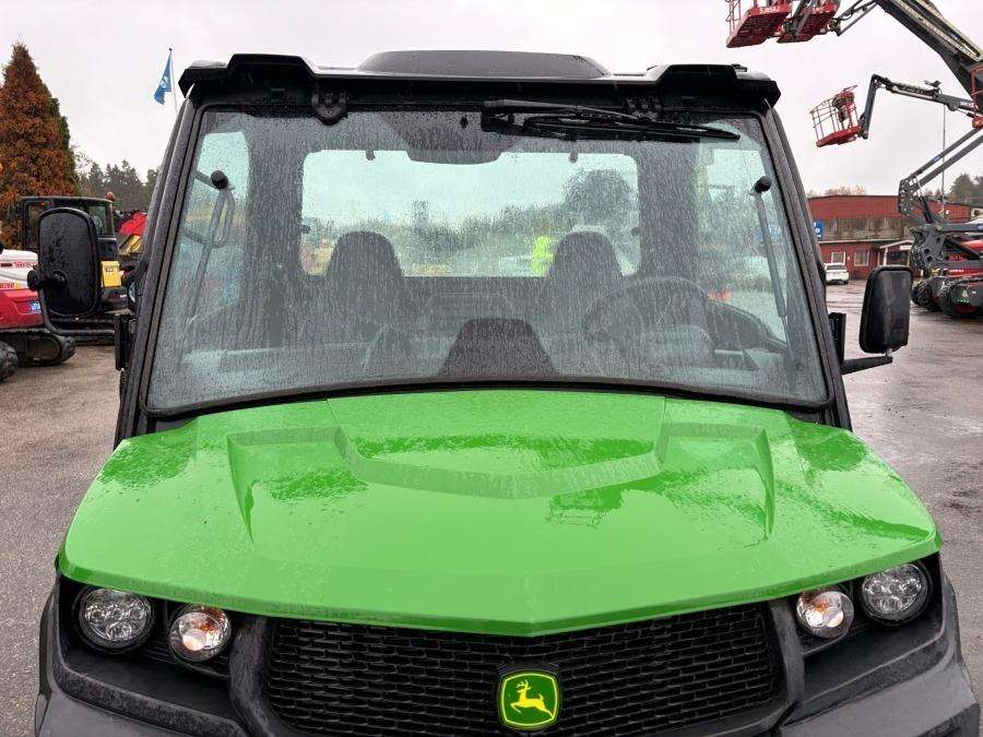 2021 John Deere Gator XUV865M UTV - Image 13