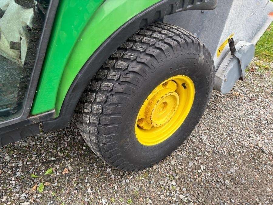 2013 John Deere 1026R tractor with loader - Image 15