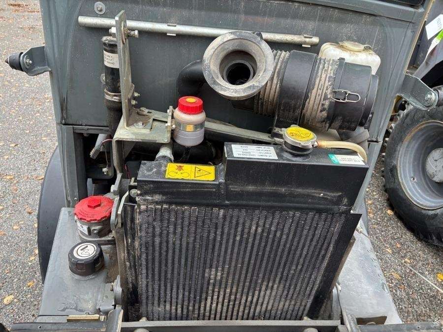 2016 Wacker Neuson WL25 Loader with bucket and forks - Image 15