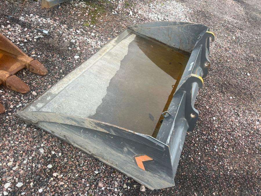 2023 Kramer 8085 Wheel loader Plow equipped - Image 15