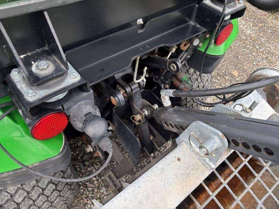 2013 John Deere 1026R tractor with loader - Image 16