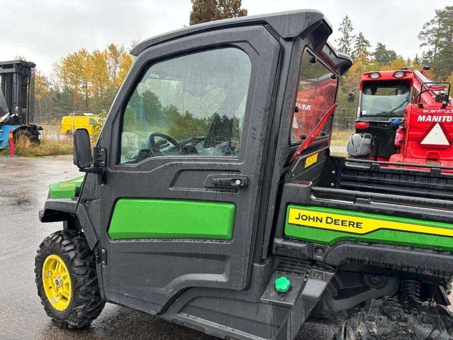 2021 John Deere Gator XUV865M UTV - Image 16