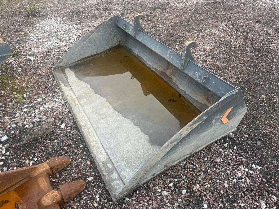 2023 Kramer 8085 Wheel loader Plow equipped - Image 17