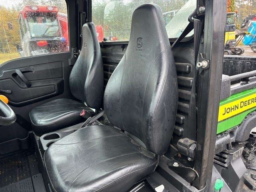 2021 John Deere Gator XUV865M UTV - Image 17