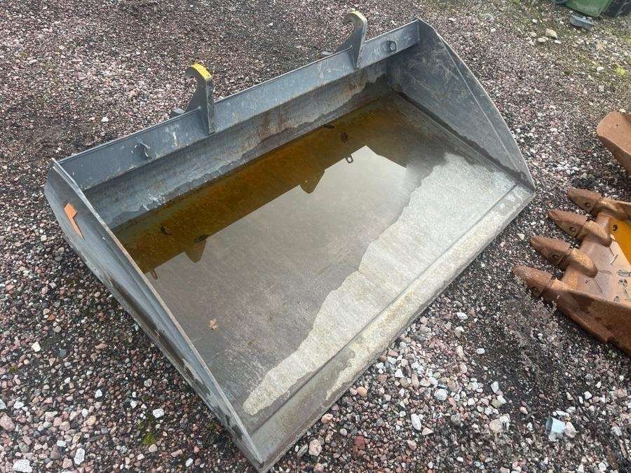 2023 Kramer 8085 Wheel loader Plow equipped - Image 18