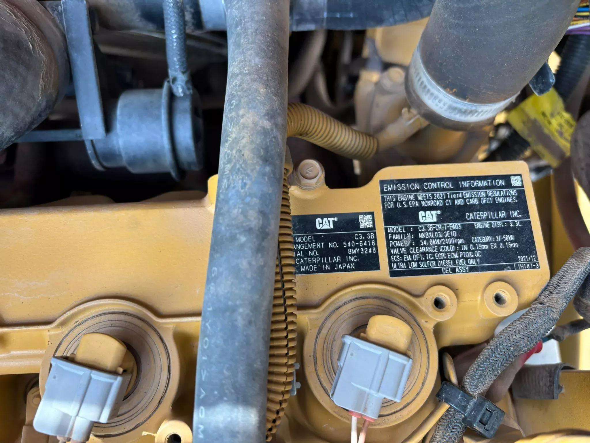 2022 Caterpillar 908M Loader - Image 18