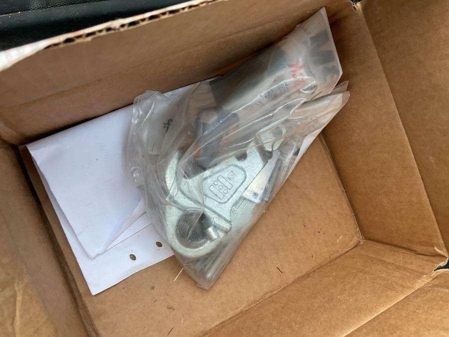 2012 New Holland T6070 Elite Tractor with loader - Image 19