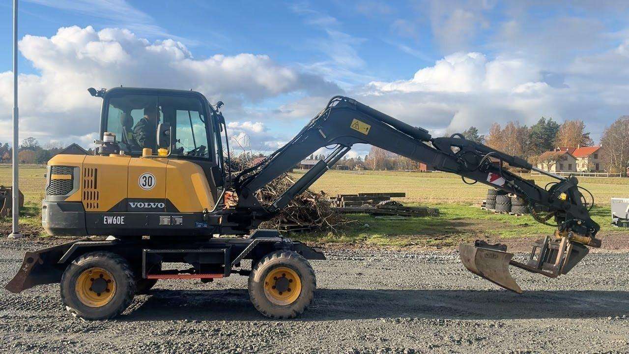 2016 Volvo EW60E Excavator - Image 3