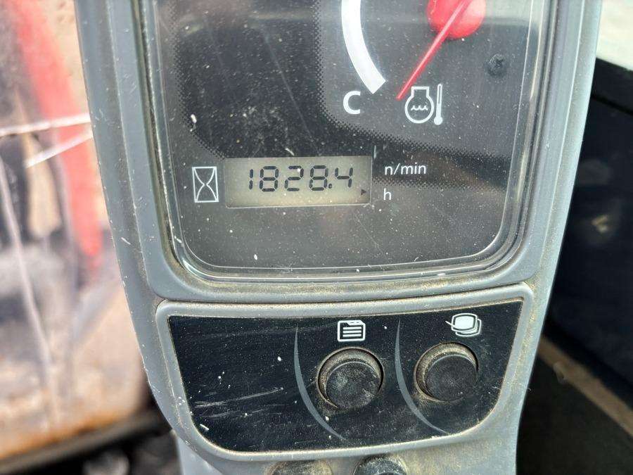 2019 Kubota U27-4 HI Excavator with trailer - Image 21