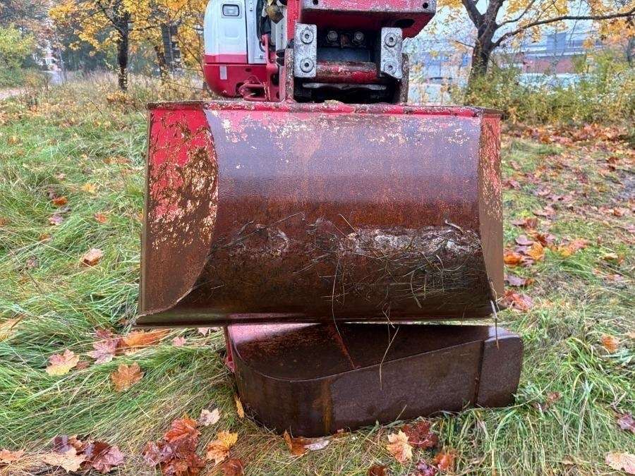 2021 Takeuchi TB 230 Excavator with rototilt & attachments - Image 21