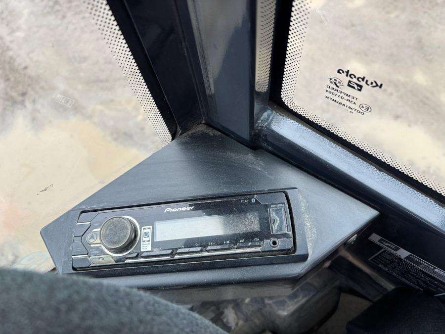 2019 Kubota U27-4 HI Excavator with trailer - Image 23