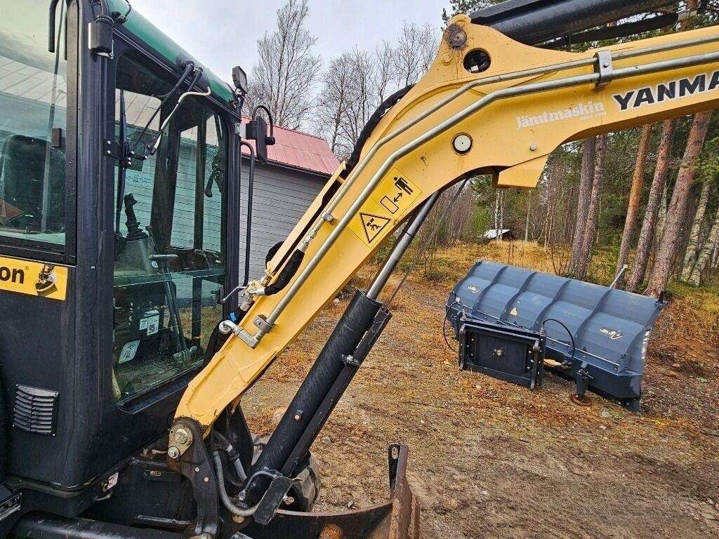 2015 Yanmar VIO38-U Excavator - Image 23