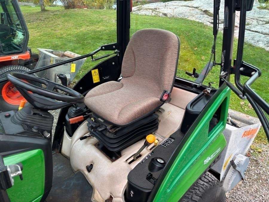 2013 John Deere 1026R tractor with loader - Image 25