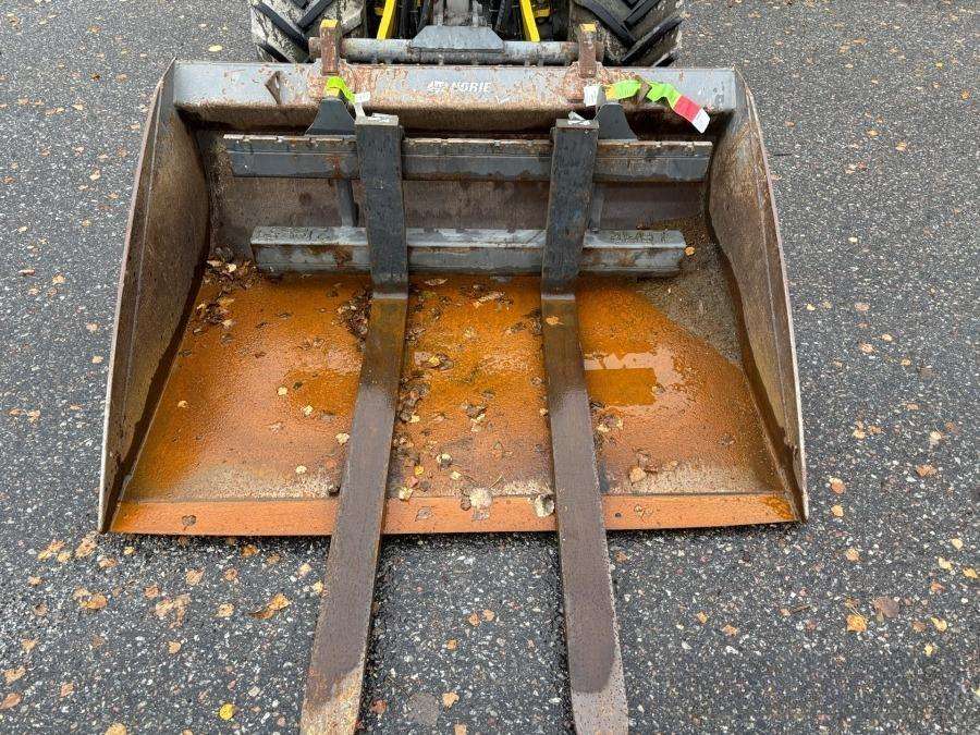 2016 Wacker Neuson WL25 Loader with bucket and forks - Image 26