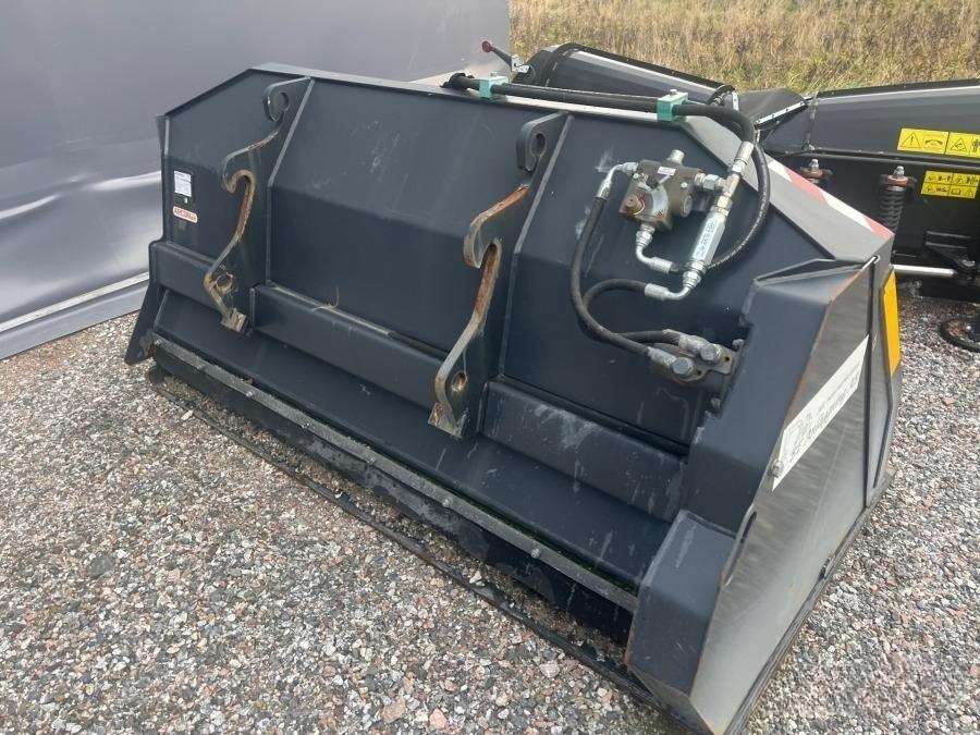 2023 Kramer 8085 Wheel loader Plow equipped - Image 26