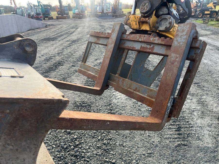 2016 Volvo EW60E Excavator - Image 27