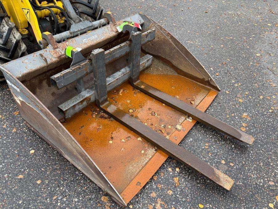 2016 Wacker Neuson WL25 Loader with bucket and forks - Image 27