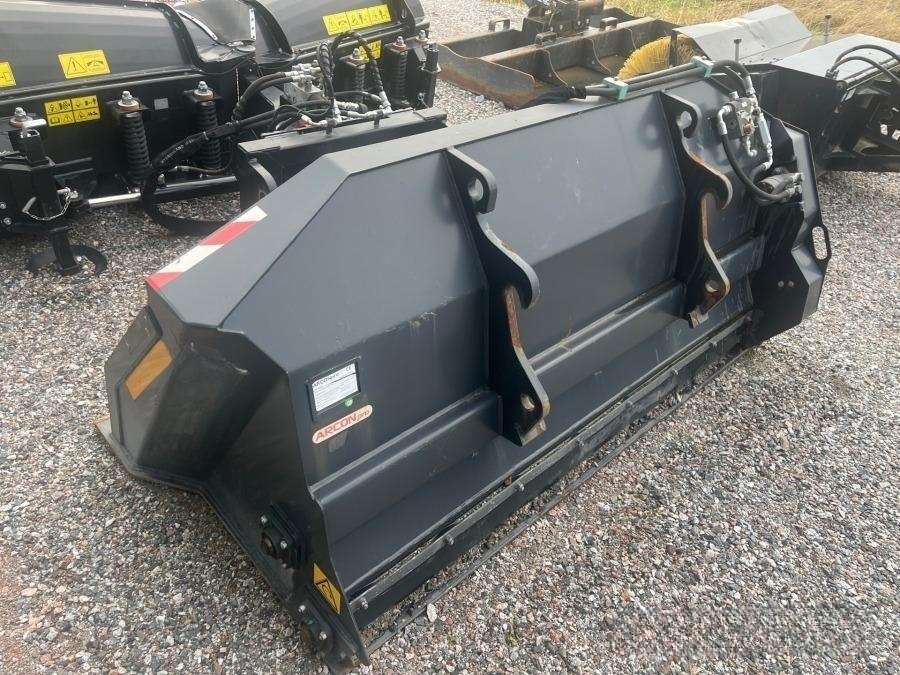 2023 Kramer 8085 Wheel loader Plow equipped - Image 28