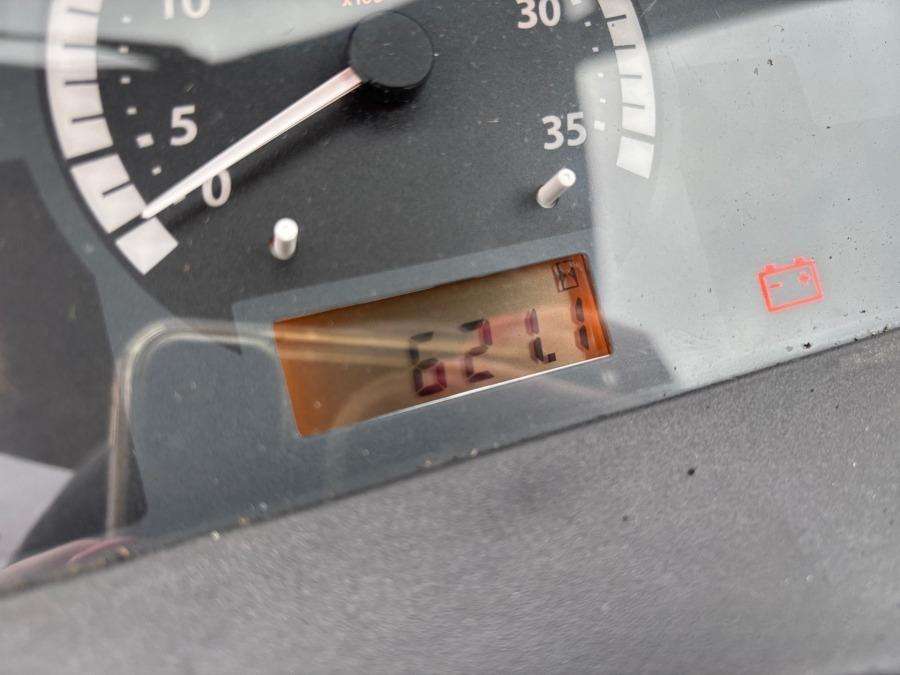 2013 John Deere 1026R tractor with loader - Image 29