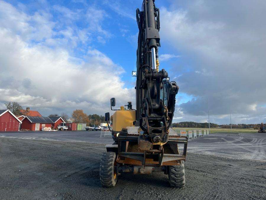 2016 Volvo EW60E Excavator - Image 4