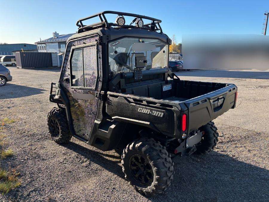 2021 Can-Am Traxter XU HD9 SSV - Image 4